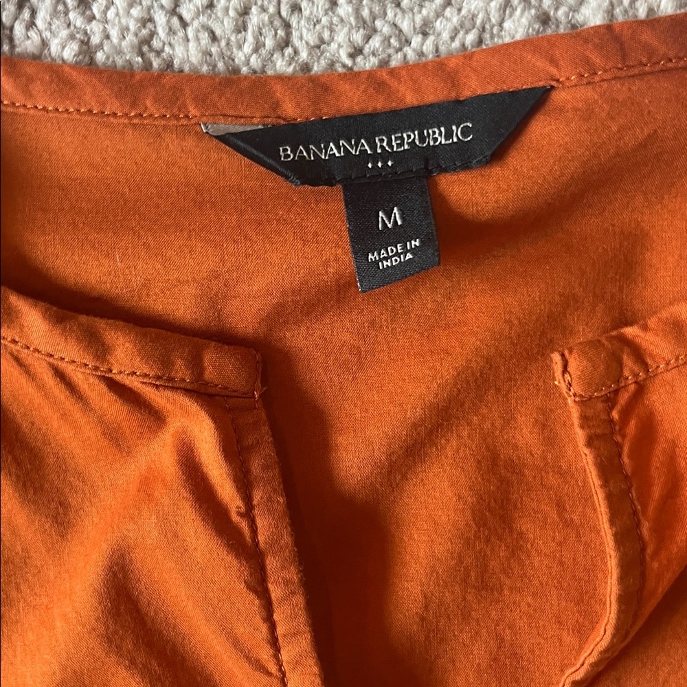 Banana Republic Women’s Embroidered Sleeve Poplin Top Size M - Picture 4 of 7